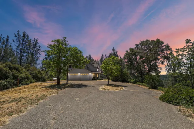 $440,000 | 17328 Broken Ridge Road, Bella Vista, CA 96008