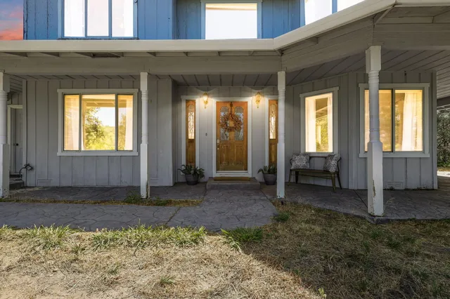 $440,000 | 17328 Broken Ridge Road, Bella Vista, CA 96008