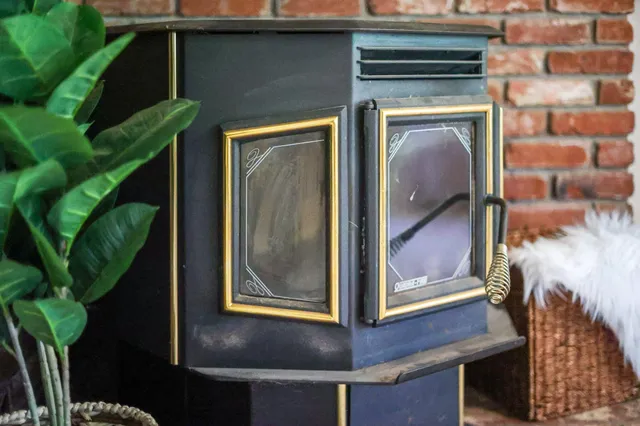 $440,000 | 17328 Broken Ridge Road, Bella Vista, CA 96008