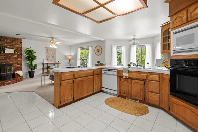 $440,000 | 17328 Broken Ridge Road, Bella Vista, CA 96008