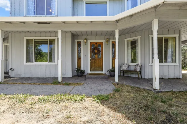 $440,000 | 17328 Broken Ridge Road, Bella Vista, CA 96008