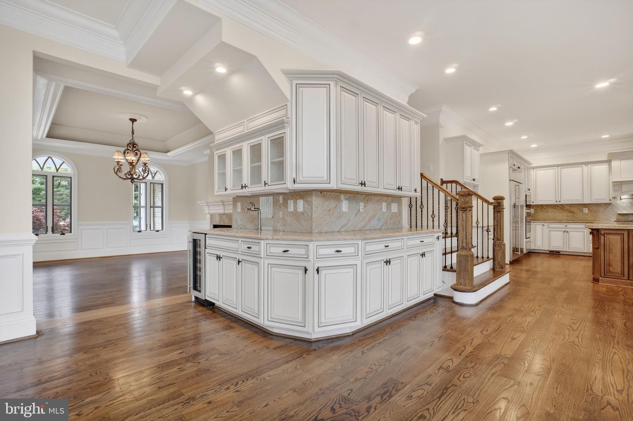 7112 Georgetown Pike McLean, VA 22101 - Photo 6 of 59 Luxurious Dining Area