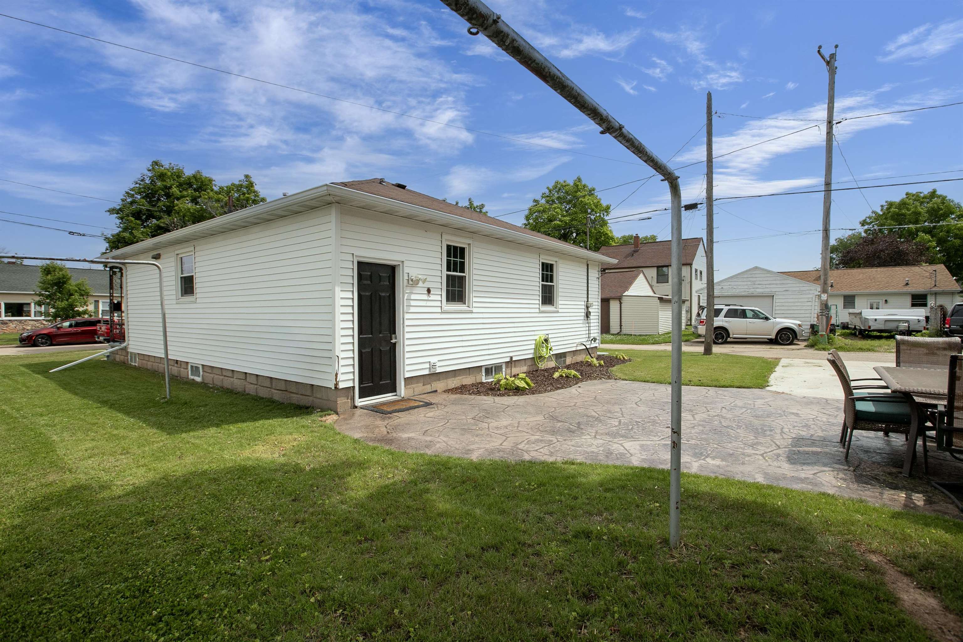 209 East 2nd Street Kimberly, WI 54136 - Photo 8 of 25