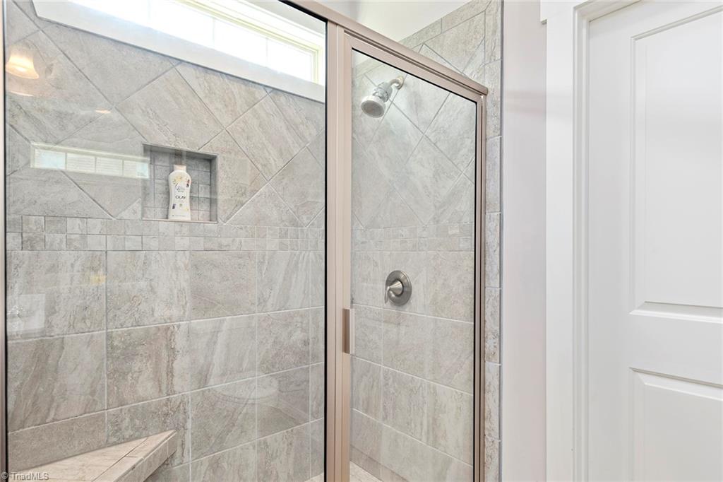 5519 Rambling Road Greensboro, NC 27409 - Photo 25 of 50 Gallery Image 25