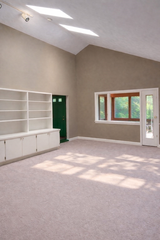 74 Crockett Road Upton, MA 01757 - Photo 13 of 24