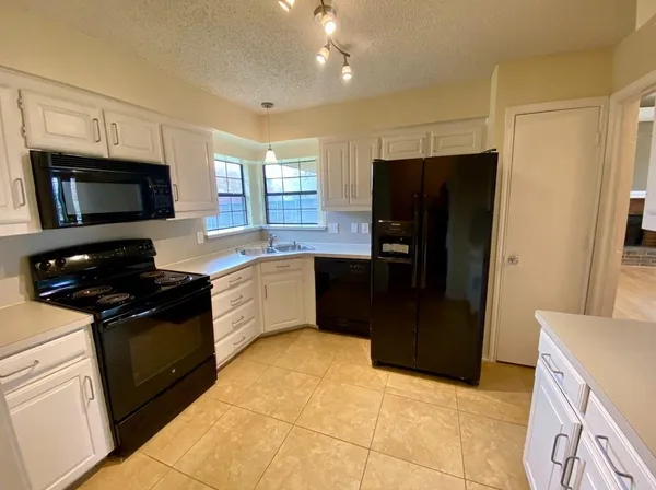 $2,300 | 1531 La Paz Drive, Plano, TX 75074