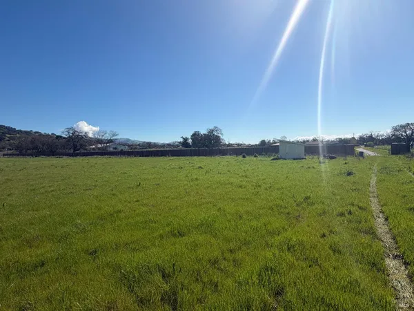 $575,000 | 585 Hunter Lane, Santa Rosa, CA 95404