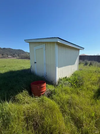 $575,000 | 585 Hunter Lane, Santa Rosa, CA 95404