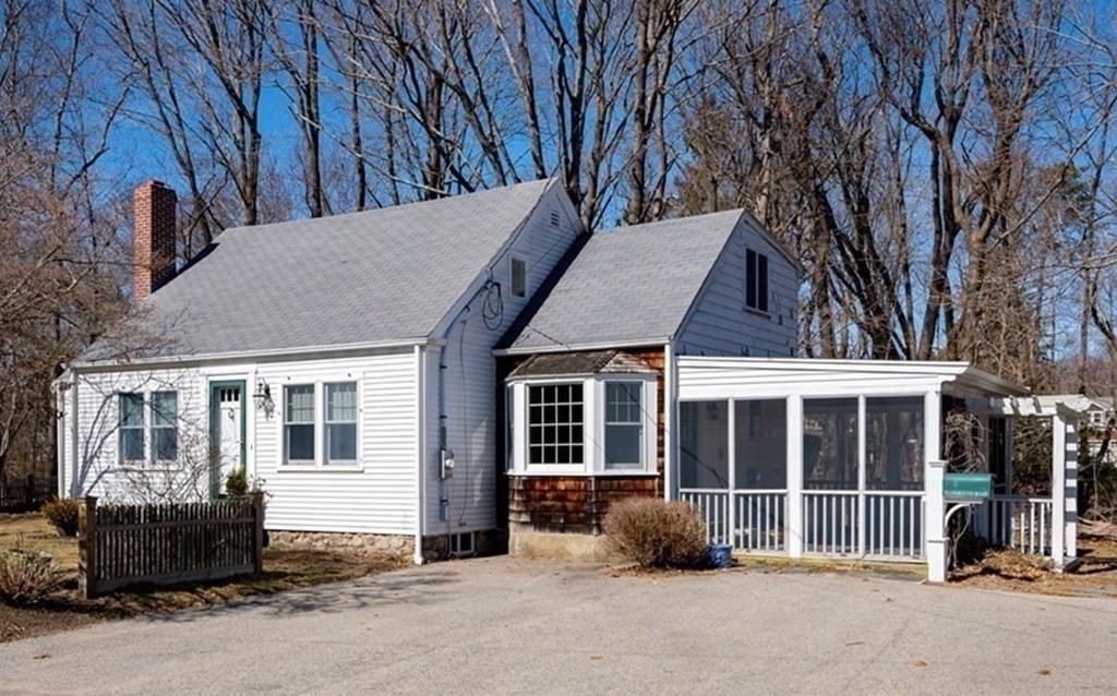 2 Playground Road Hingham, MA 02043 - Photo 2 of 33