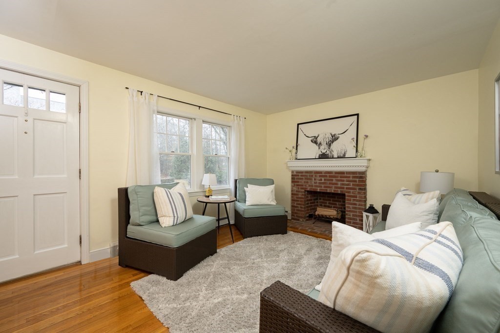 2 Playground Road Hingham, MA 02043 - Photo 3 of 33