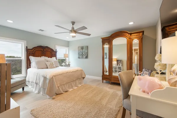 $1,968,500 | 10724 Bay Laurel Trail, Austin, TX 78750