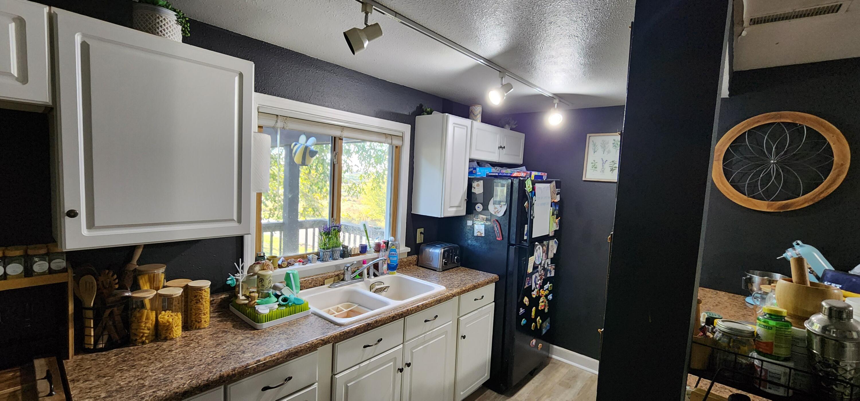 6372 Yellowstone Trail Addison, WI 53002 - Photo 11 of 20 20251009_082406