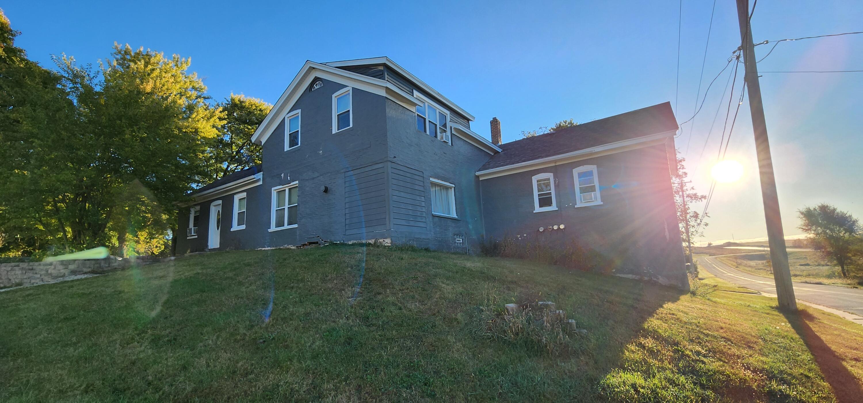 6372 Yellowstone Trail Addison, WI 53002 - Photo 5 of 20 20251009_080039