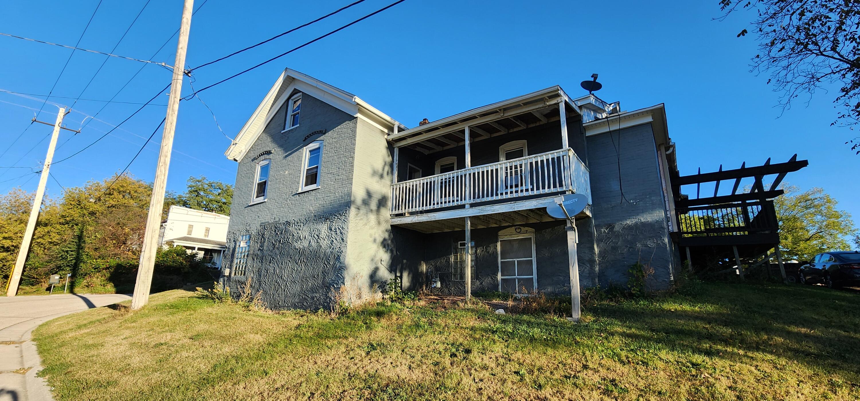 6372 Yellowstone Trail Addison, WI 53002 - Photo 6 of 20 20251009_080113