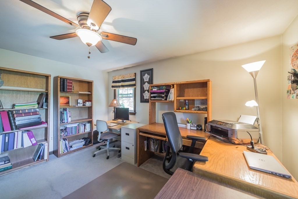 54 Davis Road Chelmsford, MA 01824 - Photo 14 of 36