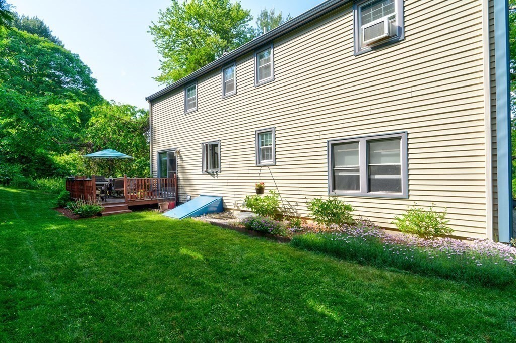 54 Davis Road Chelmsford, MA 01824 - Photo 27 of 36