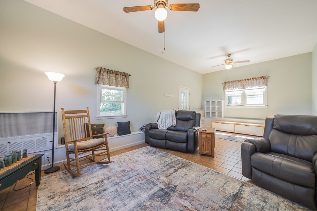 54 Davis Road Chelmsford, MA 01824 - Photo 9 of 36