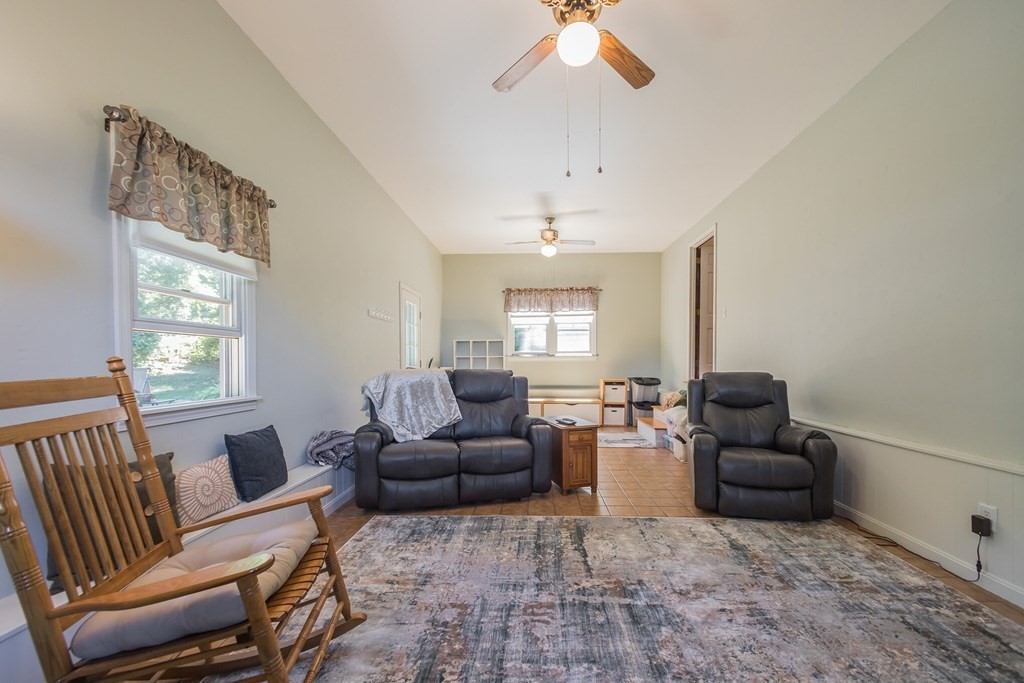 54 Davis Road Chelmsford, MA 01824 - Photo 10 of 36