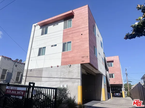 $4,950 | 1107 South Hobart Boulevard, Los Angeles, CA 90006