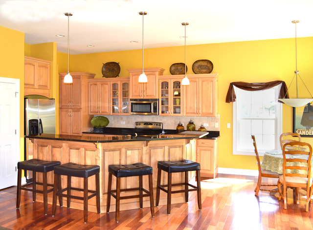 683 Greenfield Road Sugar Grove, IL 60554 - Photo 6 of 25