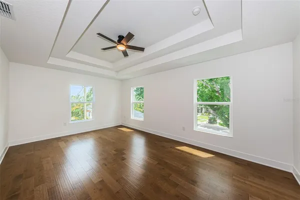 $5,500 | 1701 25th Avenue North, St. Petersburg, FL 33713
