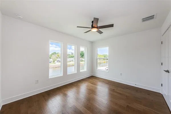 $5,500 | 1701 25th Avenue North, St. Petersburg, FL 33713