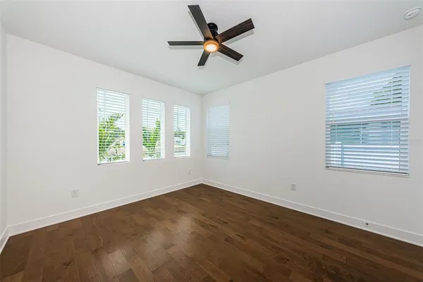 $5,500 | 1701 25th Avenue North, St. Petersburg, FL 33713