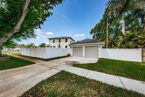 $5,500 | 1701 25th Avenue North, St. Petersburg, FL 33713