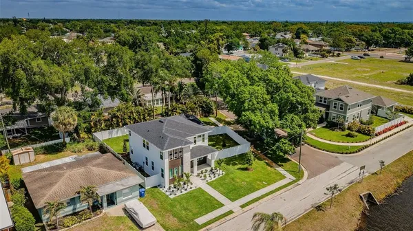$5,500 | 1701 25th Avenue North, St. Petersburg, FL 33713
