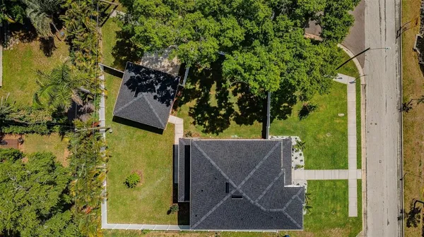$5,500 | 1701 25th Avenue North, St. Petersburg, FL 33713