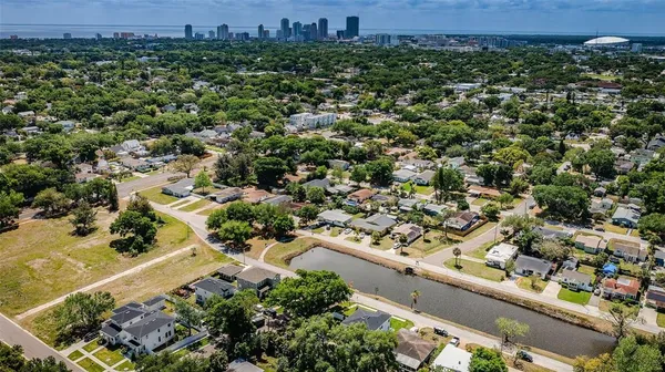 $5,500 | 1701 25th Avenue North, St. Petersburg, FL 33713