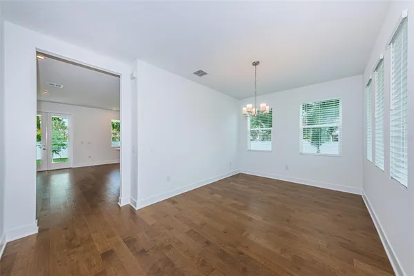 $5,500 | 1701 25th Avenue North, St. Petersburg, FL 33713