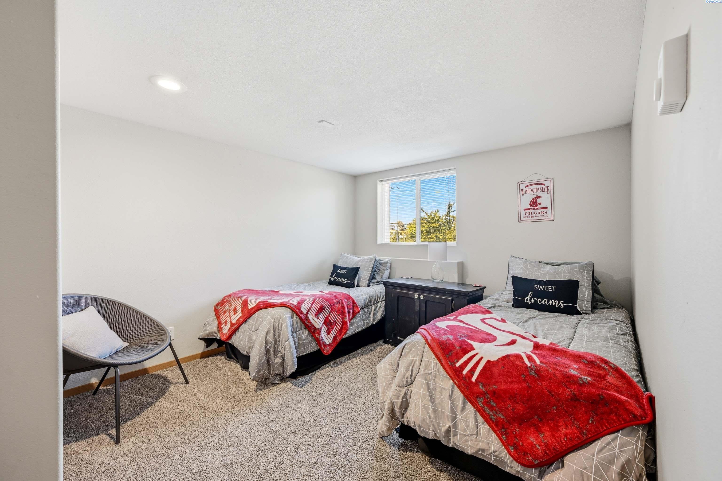 1825 Northeast Valley Road Pullman, WA 99163 - Photo 26 of 34 Gallery Image 26