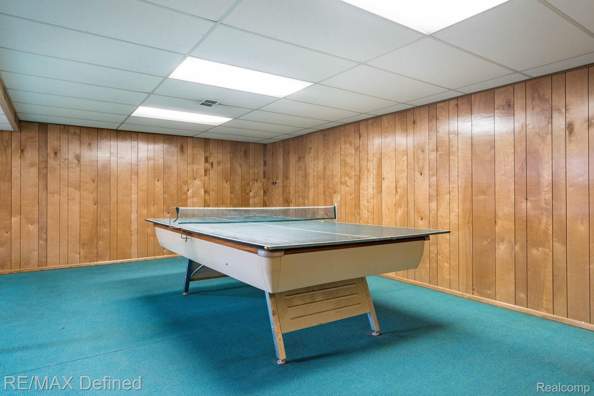 6045 Ronnoco Road Rochester, MI 48306 - Photo 29 of 40 29-web-or-mls-6045-Ronnoco-Rd-29.jpg