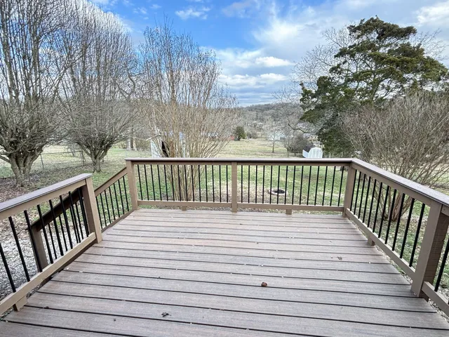 $1,895 | 222 South Valley Road, Hendersonville, TN 37075