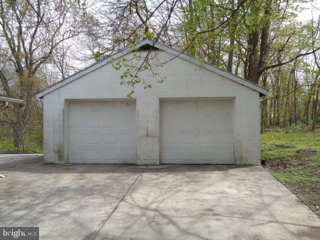 415 Greason Road Carlisle, PA 17015 - Photo 15 of 94 Gallery Image 15