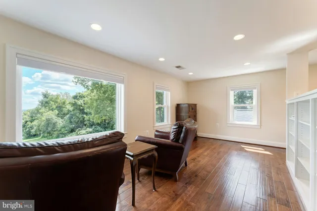 $1,699,999 | 16555 Old Waterford Road, Paeonian Springs, VA 20129