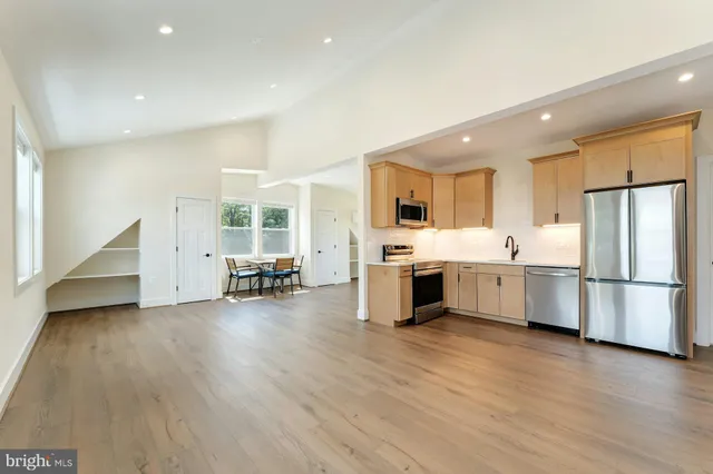 $1,699,999 | 16555 Old Waterford Road, Paeonian Springs, VA 20129