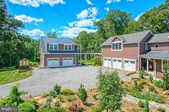 $1,699,999 | 16555 Old Waterford Road, Paeonian Springs, VA 20129