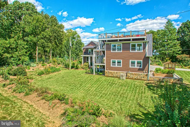 $1,699,999 | 16555 Old Waterford Road, Paeonian Springs, VA 20129