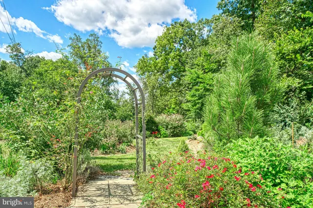 $1,699,999 | 16555 Old Waterford Road, Paeonian Springs, VA 20129