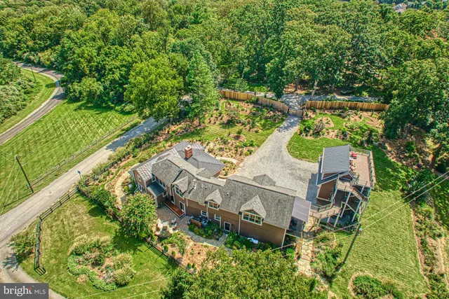 $1,699,999 | 16555 Old Waterford Road, Paeonian Springs, VA 20129