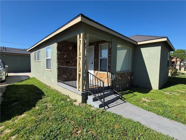 $3,350 | 1820 East Stockton Street, Compton, CA 90221