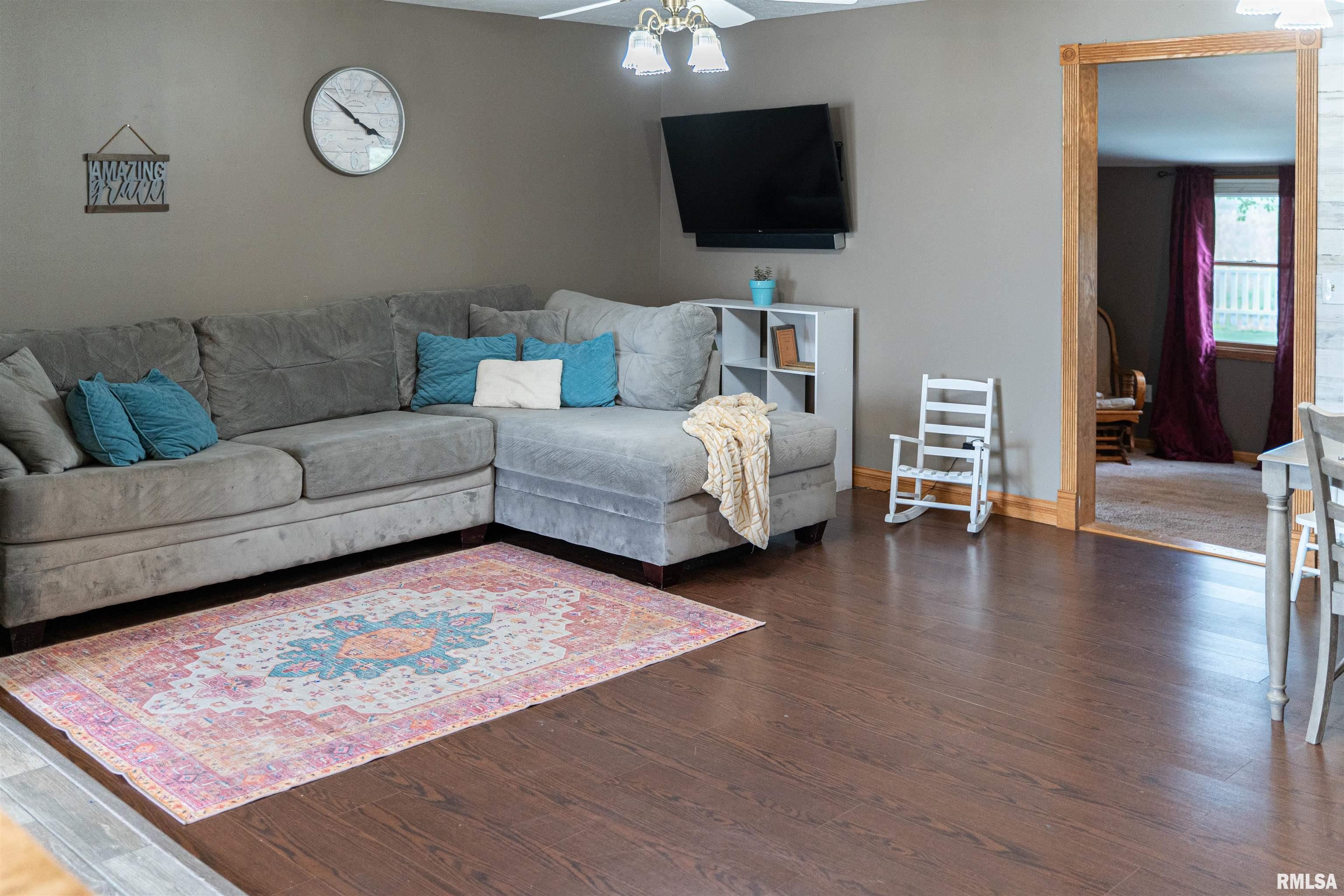 900 Main Street Manchester, IL 62082 - Photo 2 of 72 Gallery Image 2