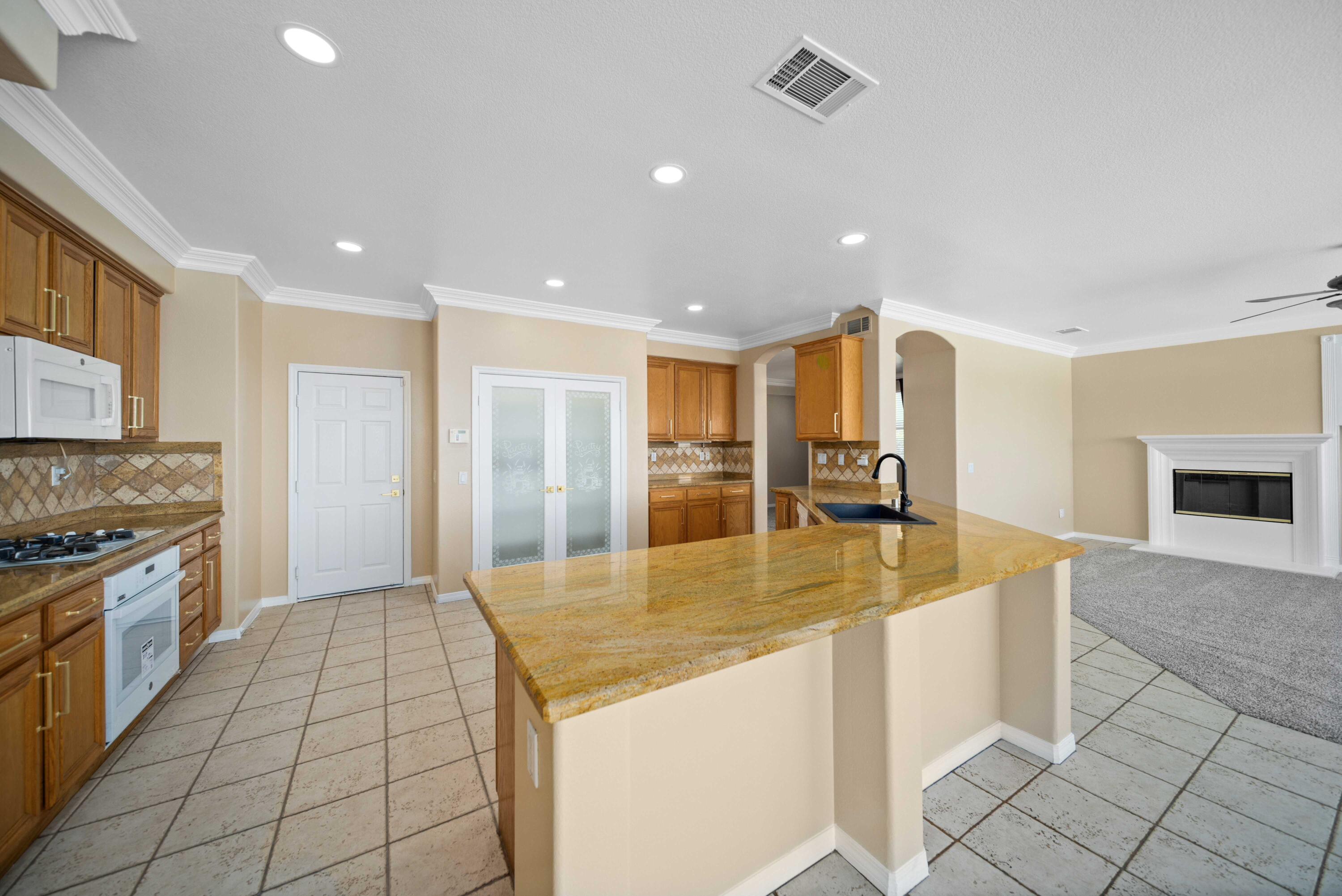 3121 Club Rancho Drive Palmdale, CA 93551 - Photo 16 of 54 3121 Club Rancho Dr-16