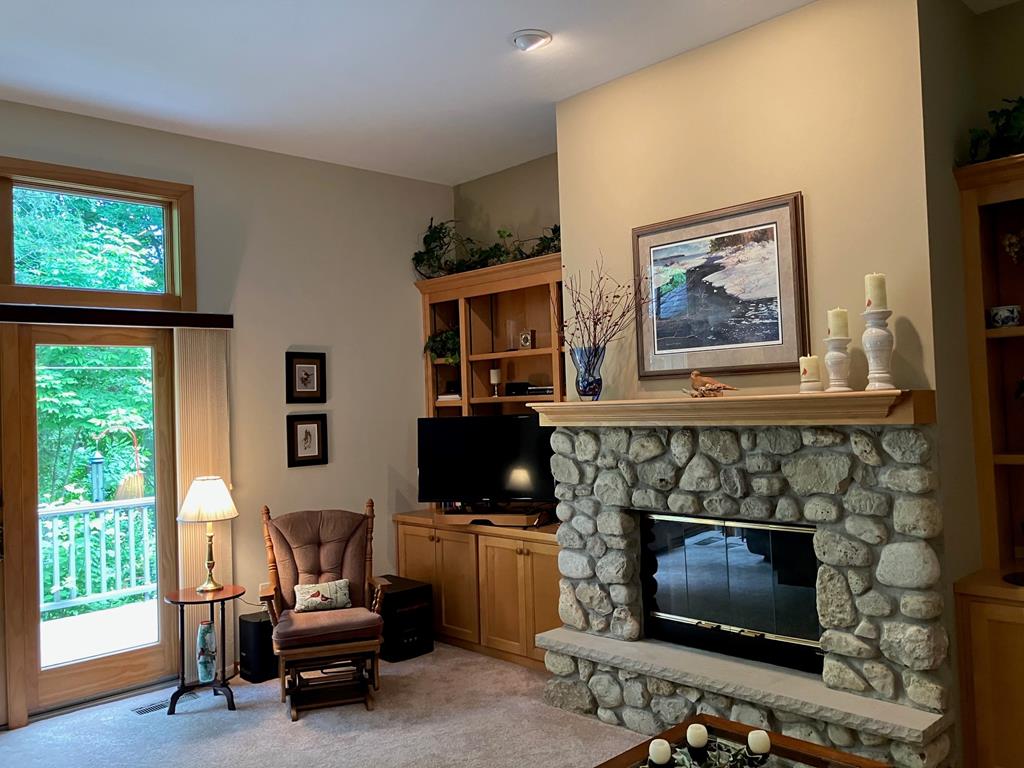 4646 Ridge Crest Road, Unit 2 Sturgeon Bay, WI 54235 - Photo 6 of 38 Gallery Image 6