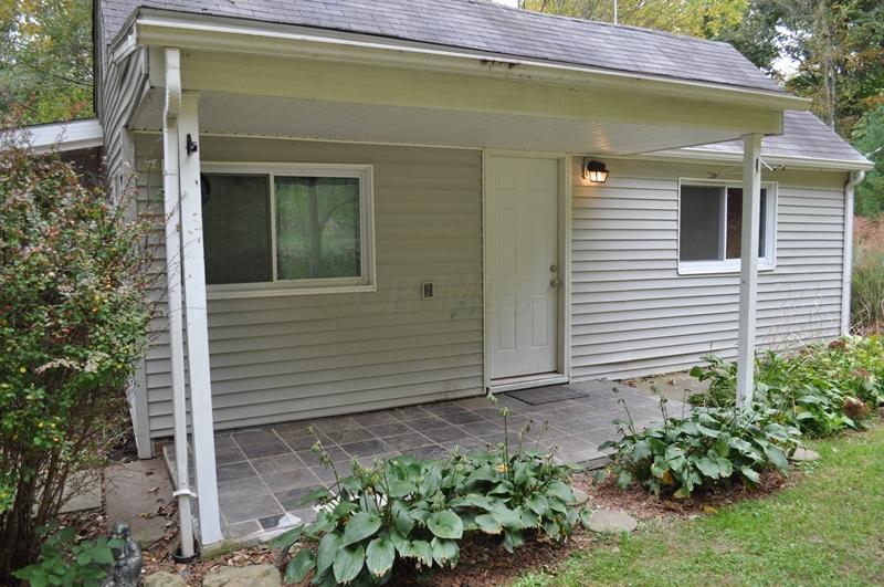 165 Blue Valley Road Southwest Lancaster, OH 43130 - Photo 2 of 34
