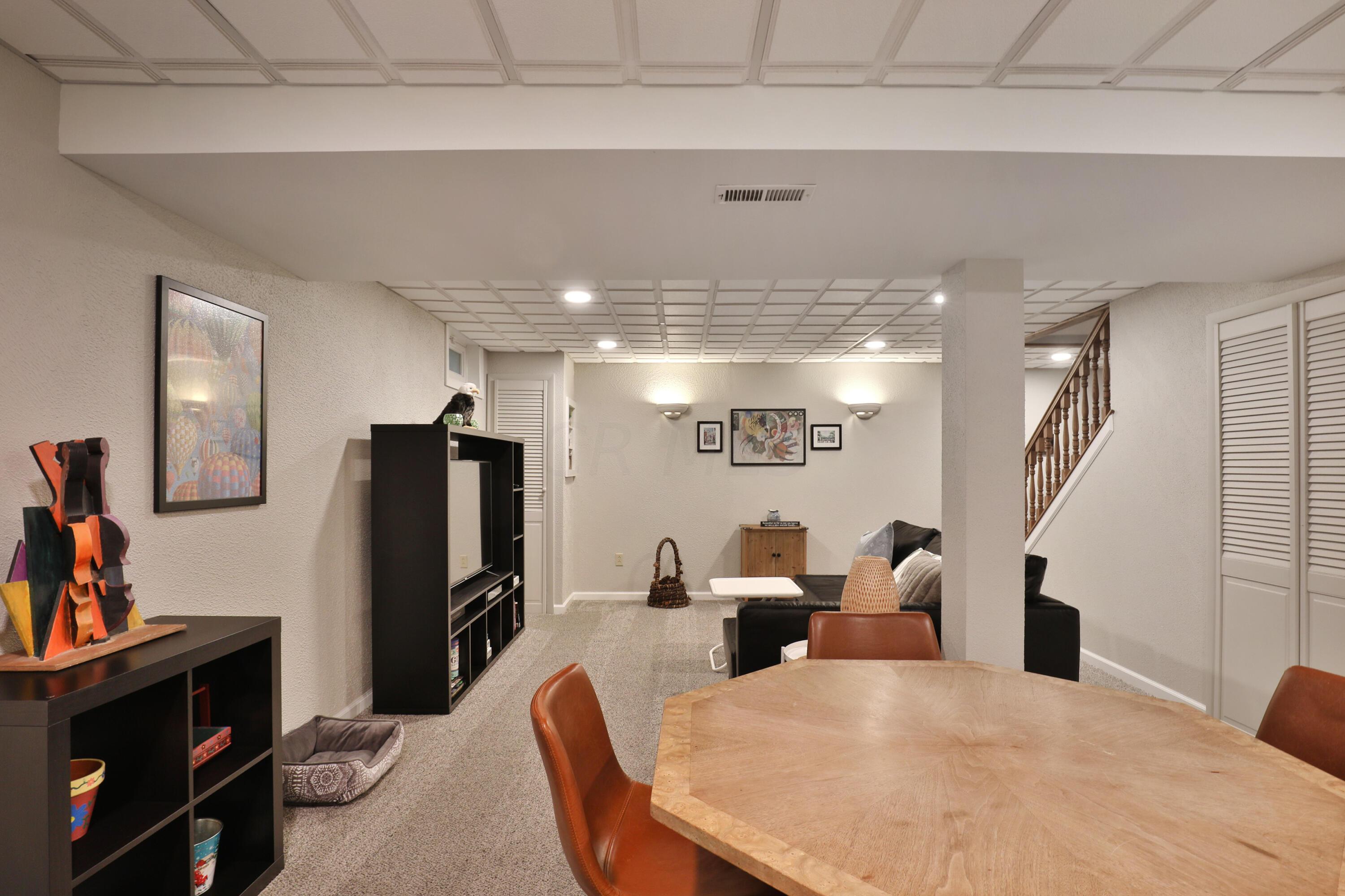 930 Riva Ridge Boulevard Columbus, OH 43230 - Photo 40 of 52 a930-RivaRidge-40