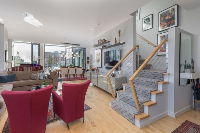 $2,925,000 | 346 Congress Street, Unit PH3, Boston, MA 02210