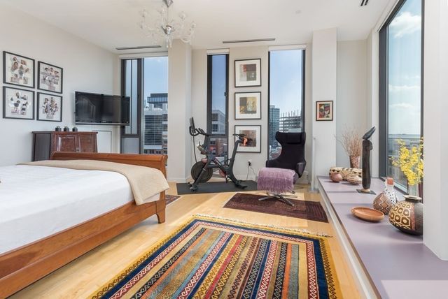 $2,925,000 | 346 Congress Street, Unit PH3, Boston, MA 02210